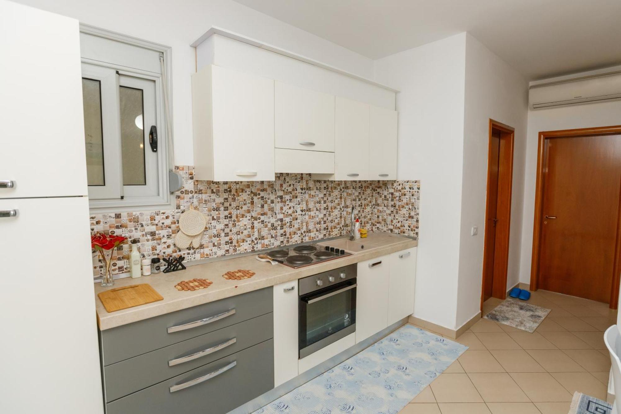 Gus Apartament Vlorë Exterior foto